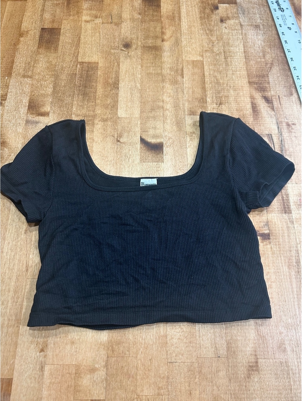 No Boundaries Black Ribbed Crop Top, Size Large